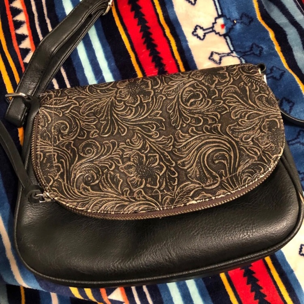 Engraved leather purse
